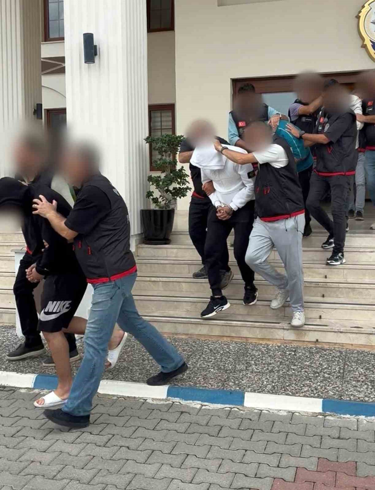 Fethiye'de fuhuş operasyonunda gözaltına alınan 4 şüpheli tutuklandı