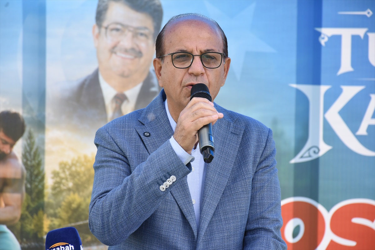 Malatya'da 21. Turgut Özal Karakucak Güreşleri 345 güreşçiyle başladı