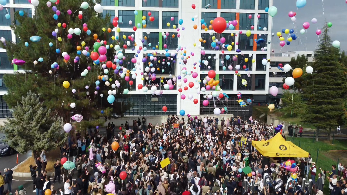 Malatya'da lösemiyi yenen 10 yaşındaki Hasan Hüseyin için balon uçuruldu