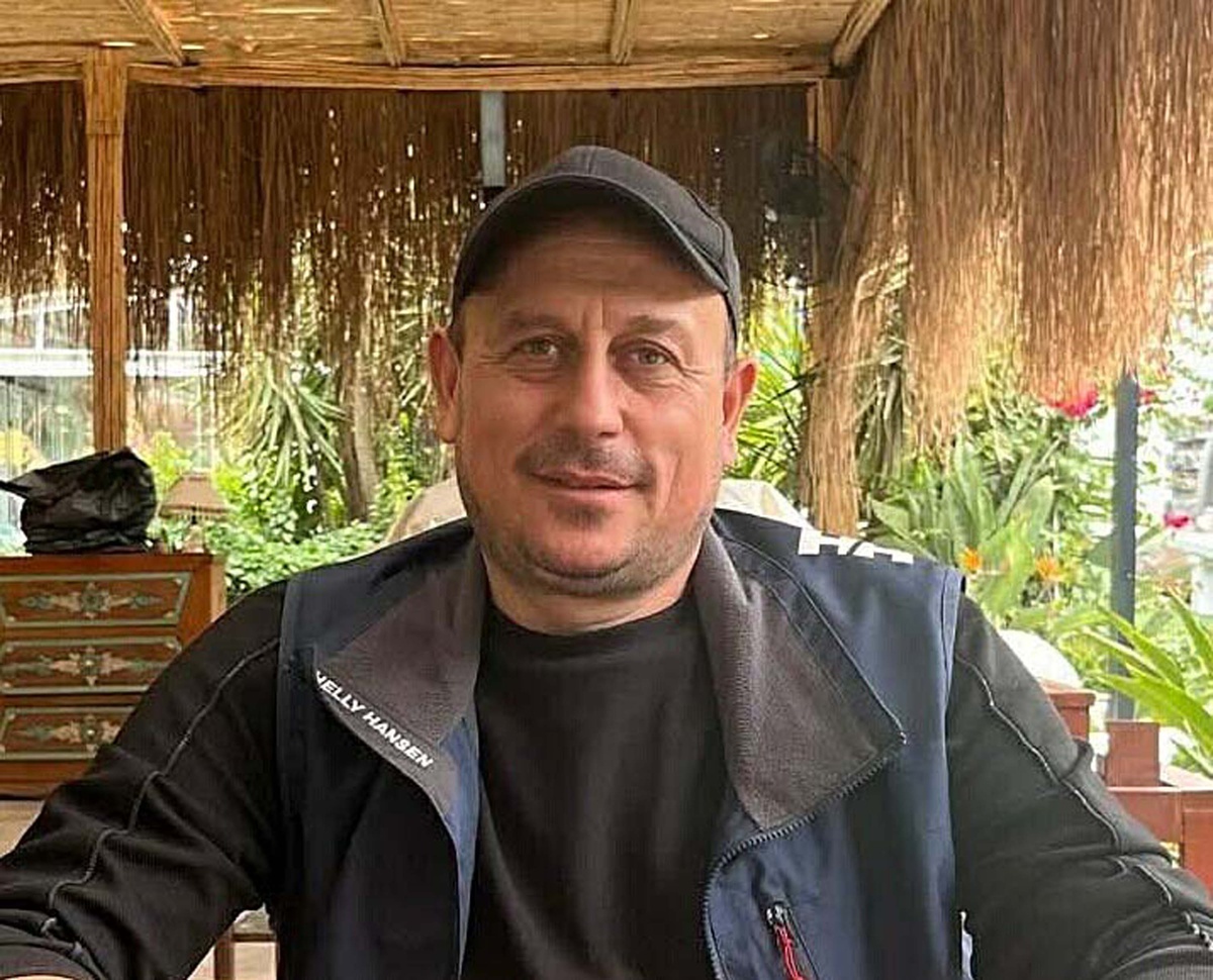 Muğla Milas'ta sevmek istediği devenin ısırdığı Hasan Dönmez ağır yaralandı