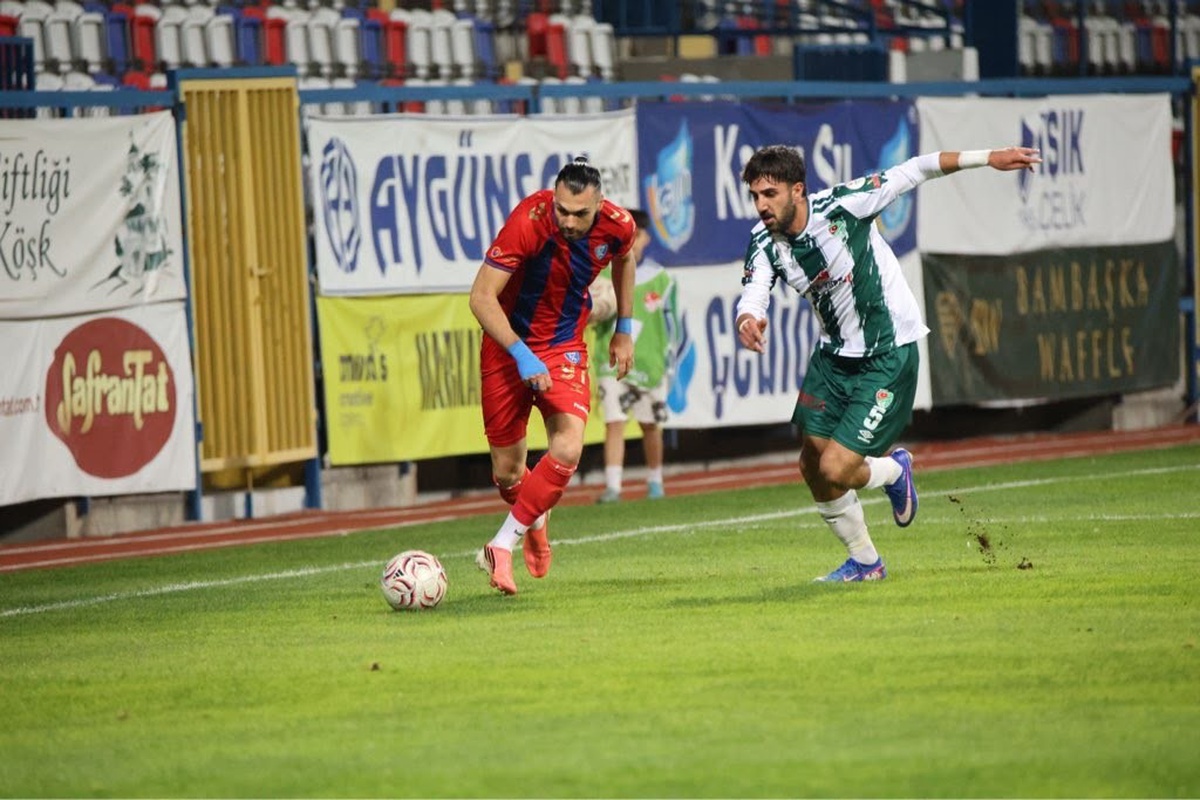 TFF 3. Lig 1. Grup'ta Karabük İdmanyurdu evinde Amasyaspor FK'ye 2-1 mağlup oldu.