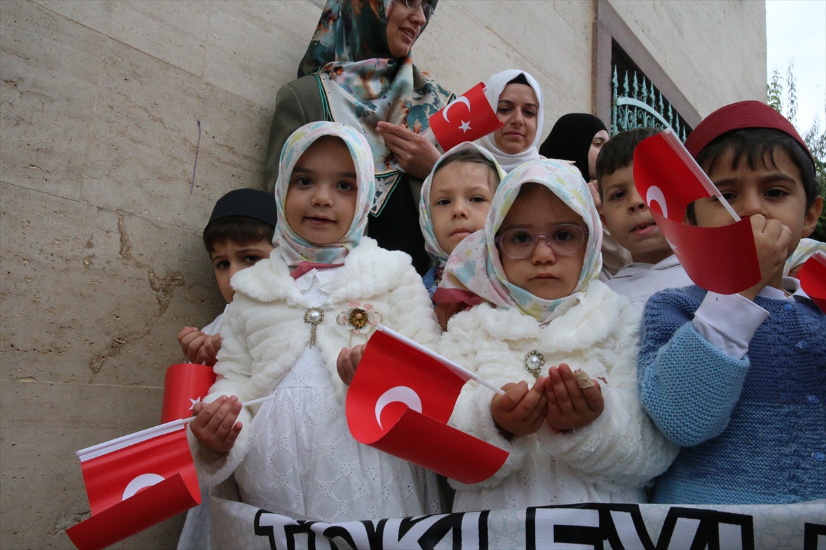 Tokat'ta 660 minik öğrenci, Amin Alayı ve Bed-i Besmele töreniyle ilk dersini aldı