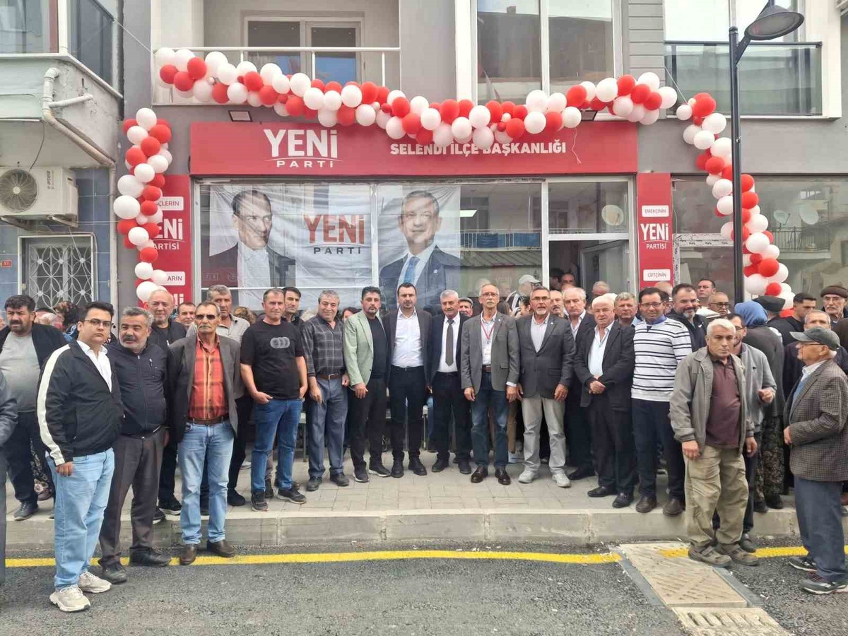 YENİ Parti Selendi Kongresi'nde Zeki Özkan 207 oyla güven tazeledi
