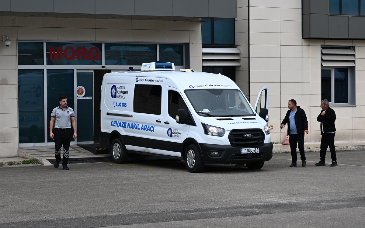 Antalya Gazipaşa'da öldürülen Yasin Erdem Bayır'ın otopsisinde 13 bıçak yarası saptandı