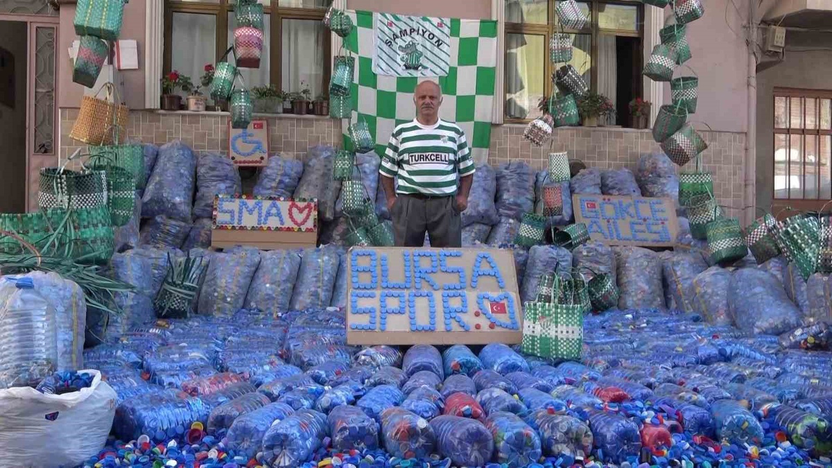 Bursa'da yaklaşık 1 milyon kapak toplayan Nazım Gökçe, Bursaspor'a bağışlamak istiyor