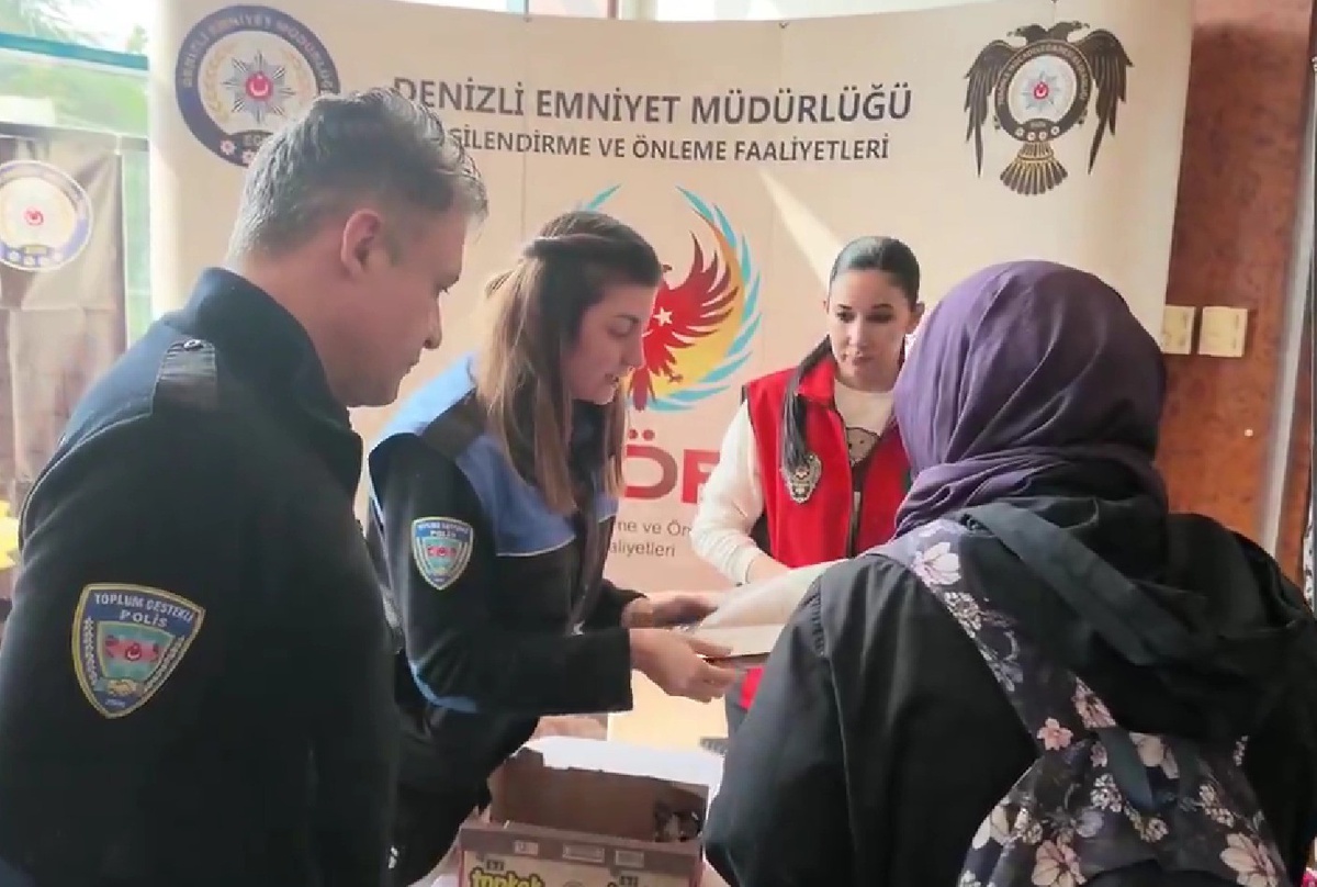 Denizli Emniyet Müdürlüğü, PAÜ öğrencilerine güvenlik ve KADES bilgilendirmesi yaptı