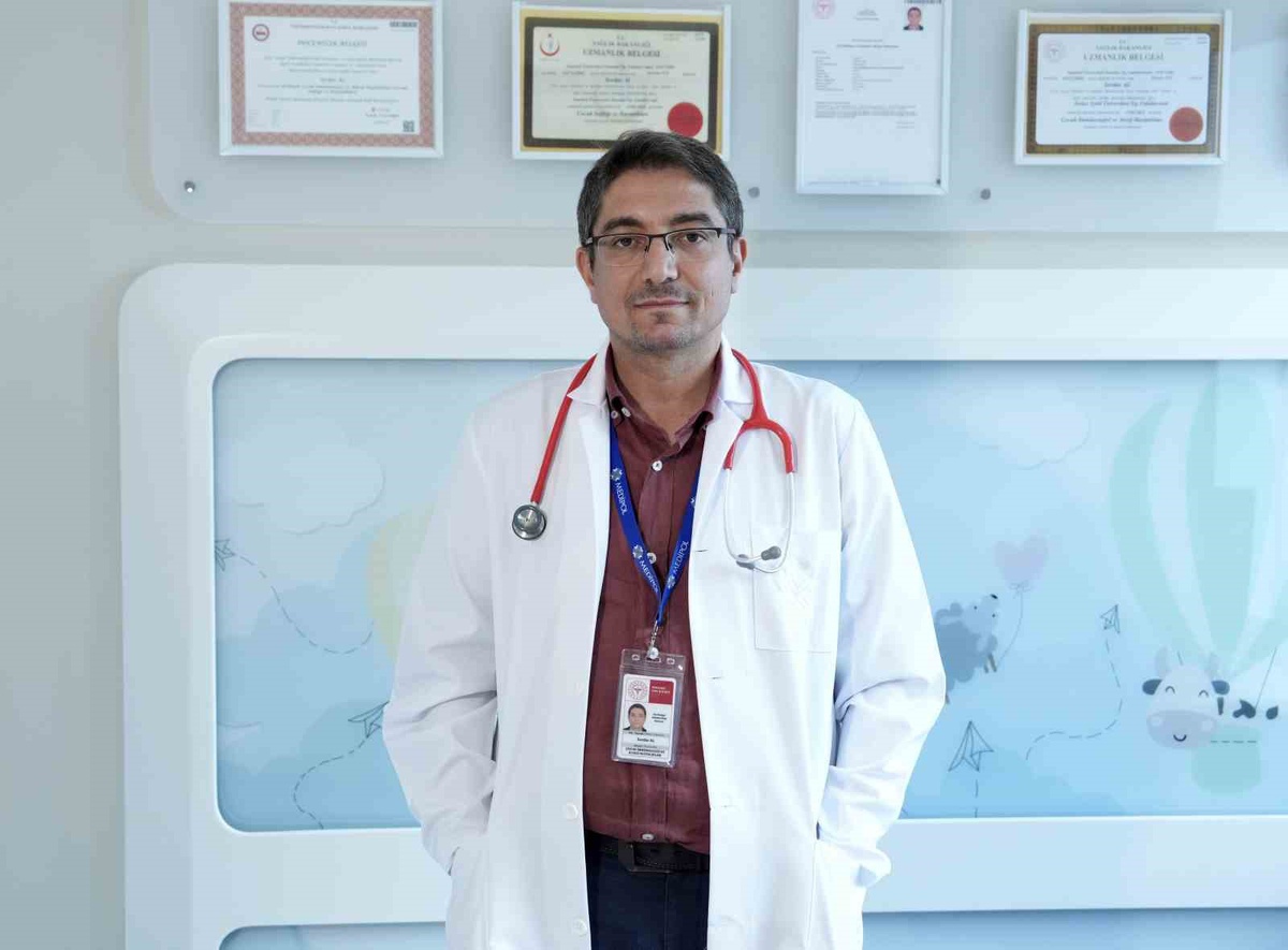Ev tozu akarı alerjisi sonbaharda çocuklarda belirginleşebiliyor