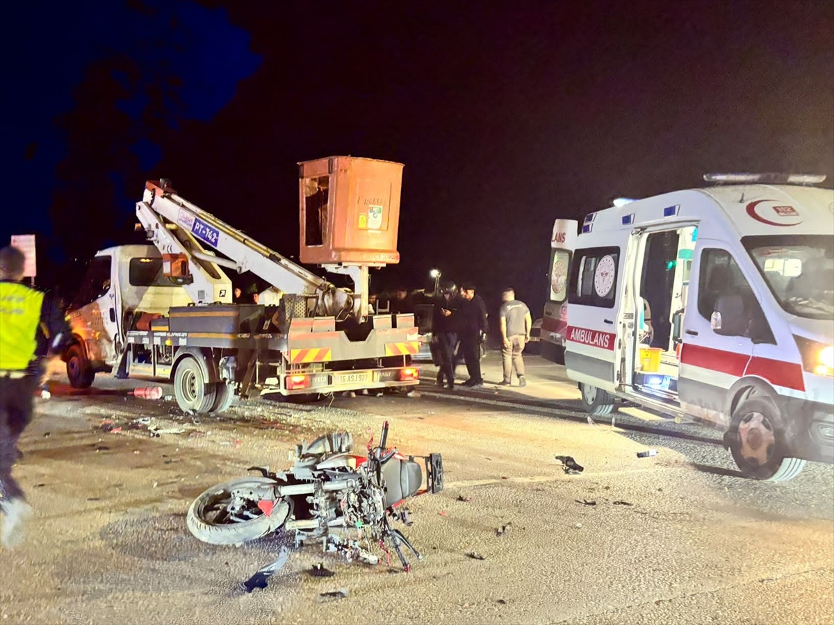 İnegöl’de motosiklet kazasında 1 kişi öldü, 1 kişi ağır yaralandı