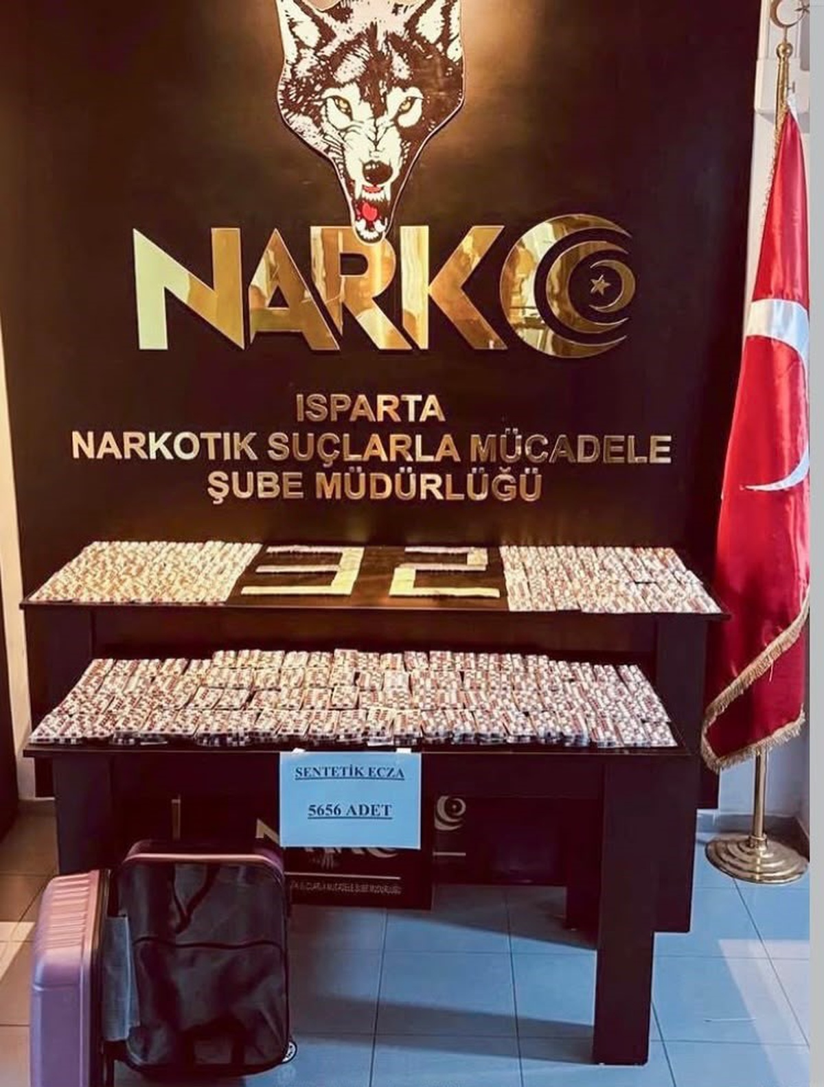 Isparta'da operasyonda 5 bin 656 sentetik ecza ele geçirildi, 2 şüpheli tutuklandı