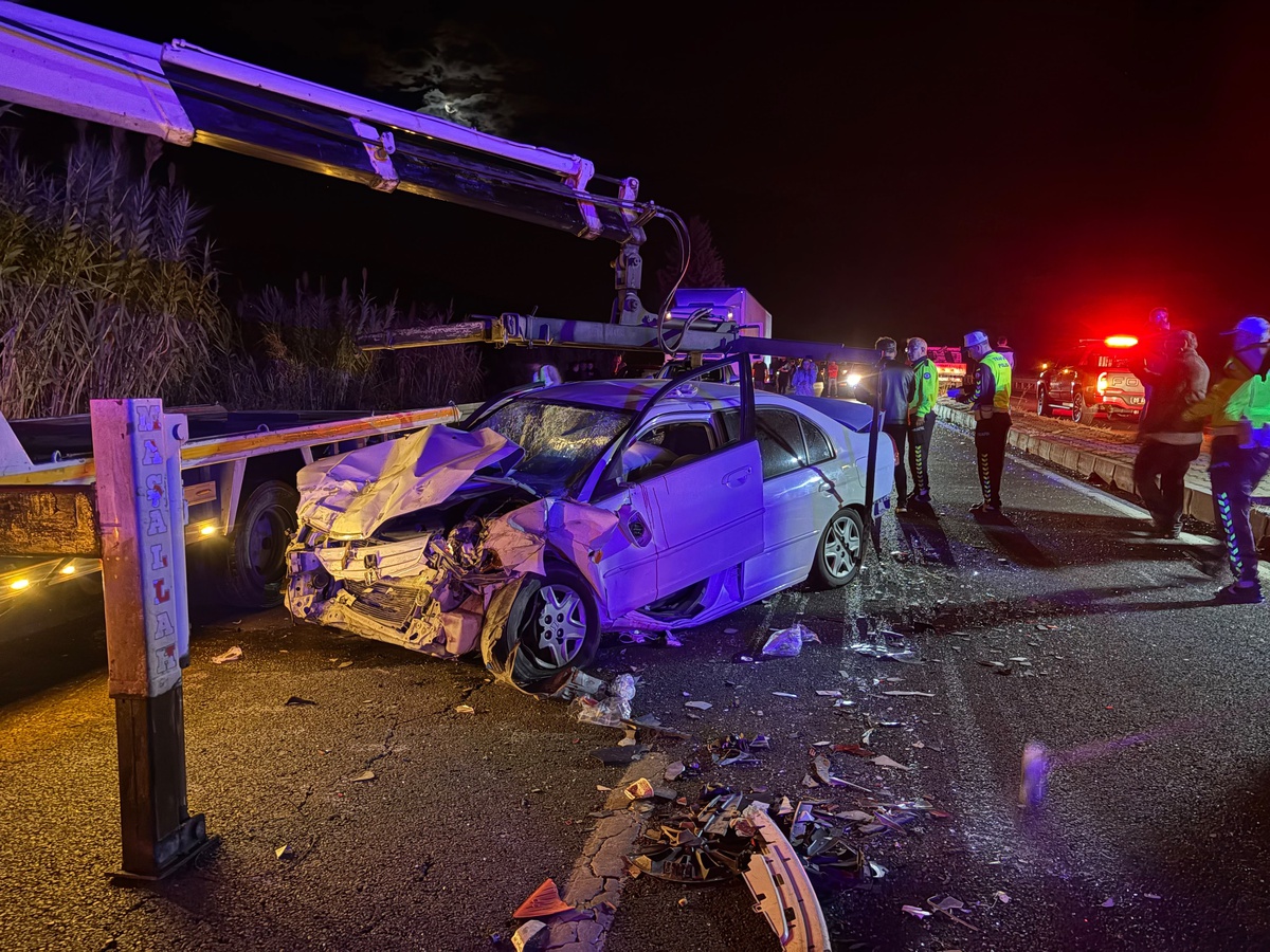 Nazilli'de alkollü sürücü ikinci kazaya neden oldu, 1'i ağır 12 kişi yaralandı