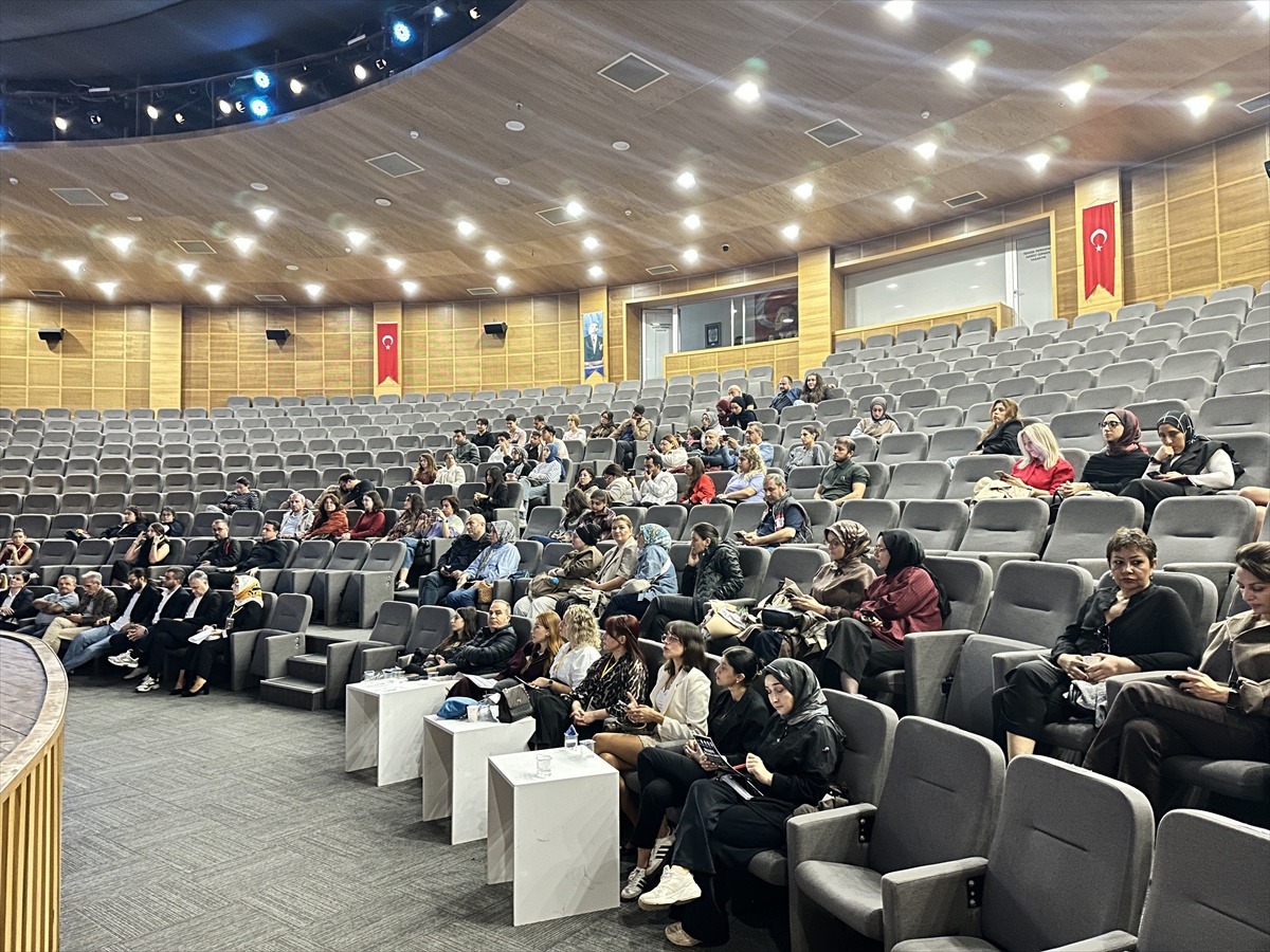 Samsun'da disleksi panelinde tanıdan eğitim hakkına kadar uzmanlar bilgi verdi