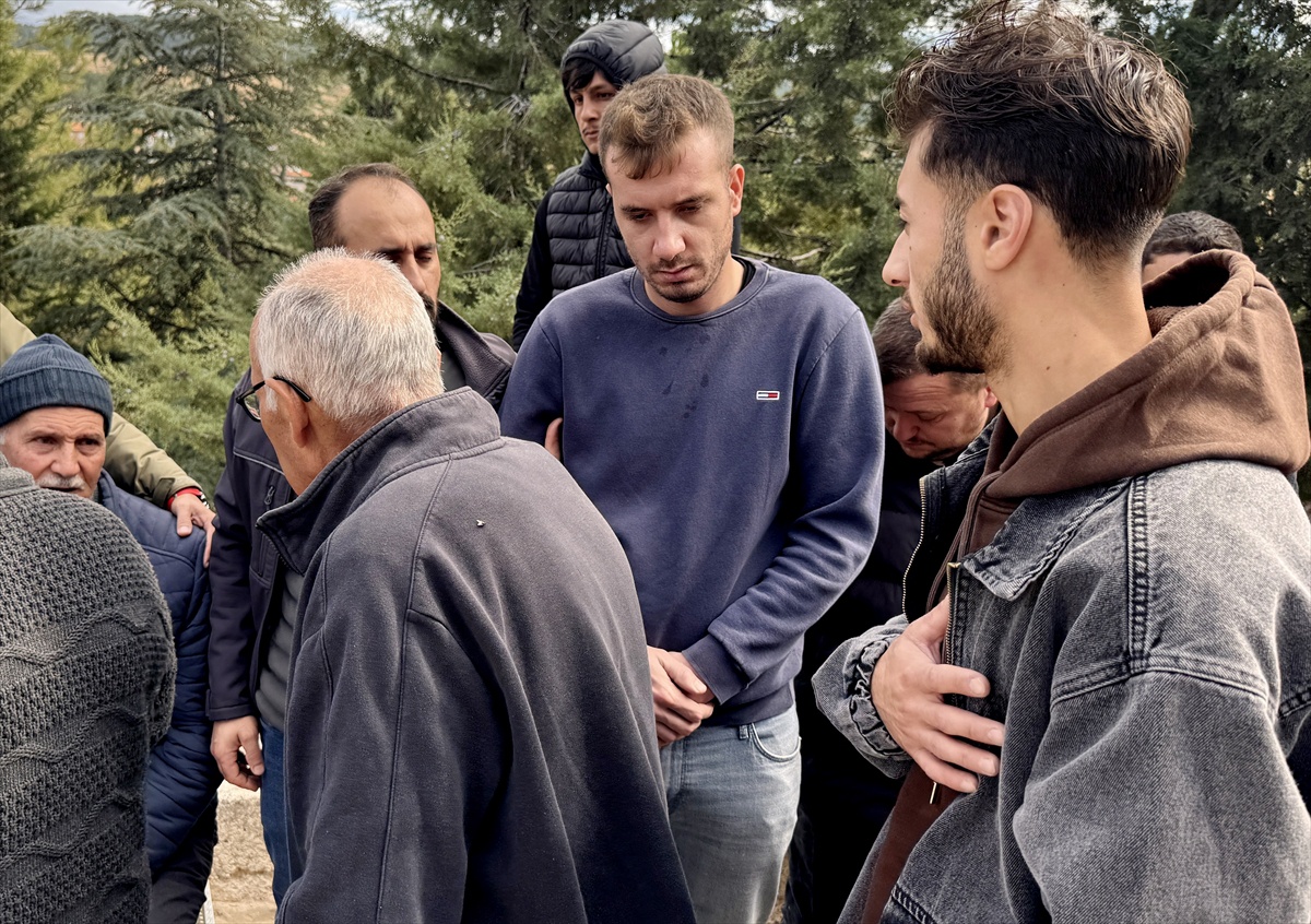 Soma'daki göçükte 5 işçi öldü, babasını kaybeden Hüseyin Olcay kurtarmaya katıldı