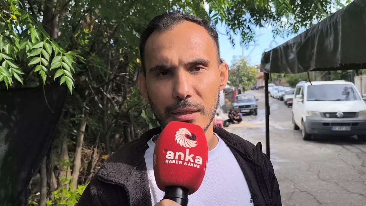 Sumbas merkezli 5,2 büyüklüğündeki deprem Kadirli'de de paniğe neden oldu