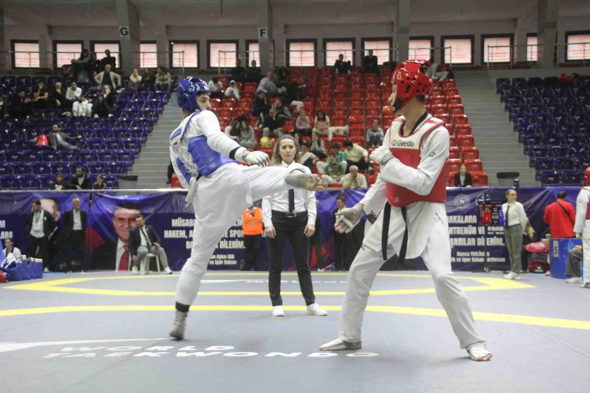 Türkiye Ümitler Taekwondo Şampiyonası Ordu'da 52 ilden 528 sporcuyla başladı