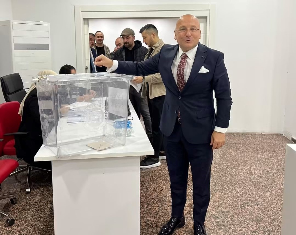 Ziver Kahraman, Ordu Ticaret Borsası başkanlığına 4'üncü kez seçildi