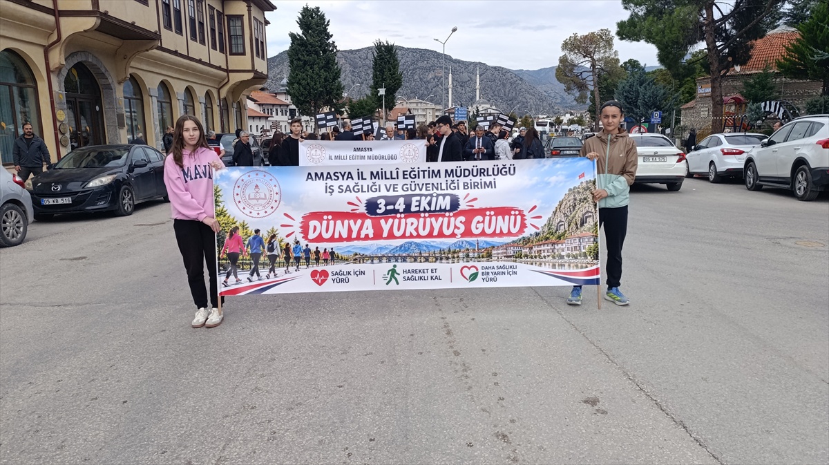 Amasya'da Dünya Yürüyüş Günü farkındalık yürüyüşü Yavuz Selim Meydanı'nda sona erdi
