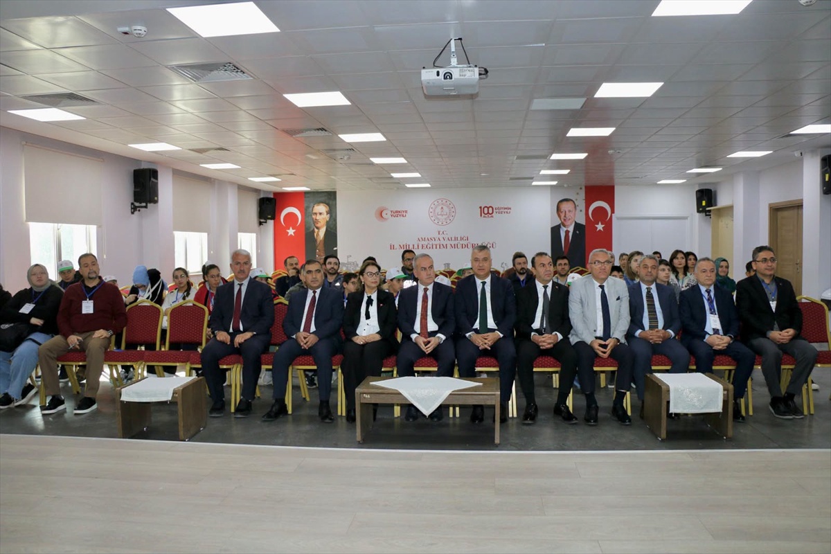 Amasya'da özel gereksinimli öğrencilere TÜBİTAK destekli sanat ve spor akademisi açıldı