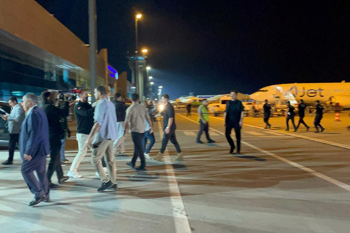 Ankara'dan Şanlıurfa'ya giden yolcu uçağında bomba ihbarı