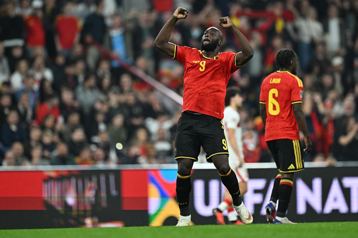 Aziz Yıldırım 3-4 haftaya açılacak demişti! Lukaku ilk golünü Türkiye'ye attı