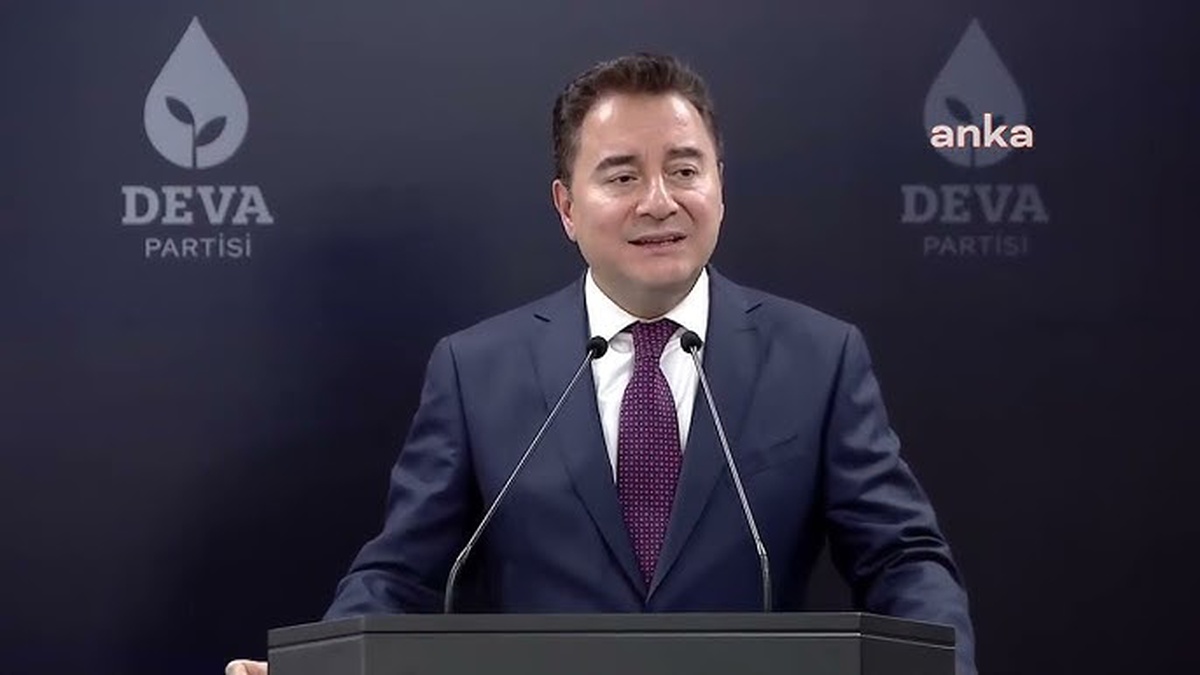 Babacan, enflasyonun 2017'den beri tek haneye düşmediğini belirtti