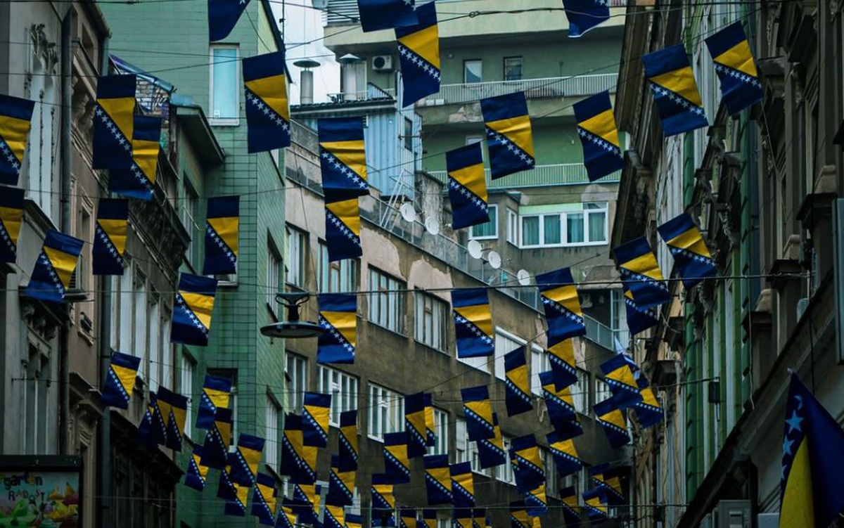 Bosna Hersek'te Devlet Başkanlığı Konseyi'ne Becirovic, Filipovic ve Cvijanovic seçildi