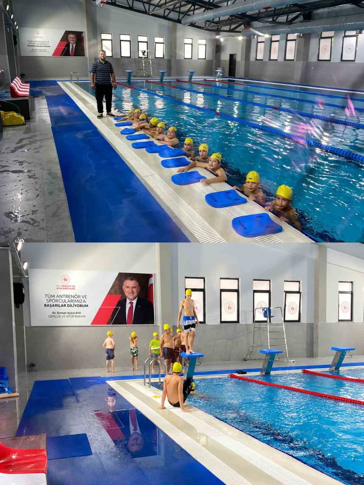 Burhaniye'de hafızlık öğrencileri, yarı olimpik havuzda yüzme etkinliğinde buluştu