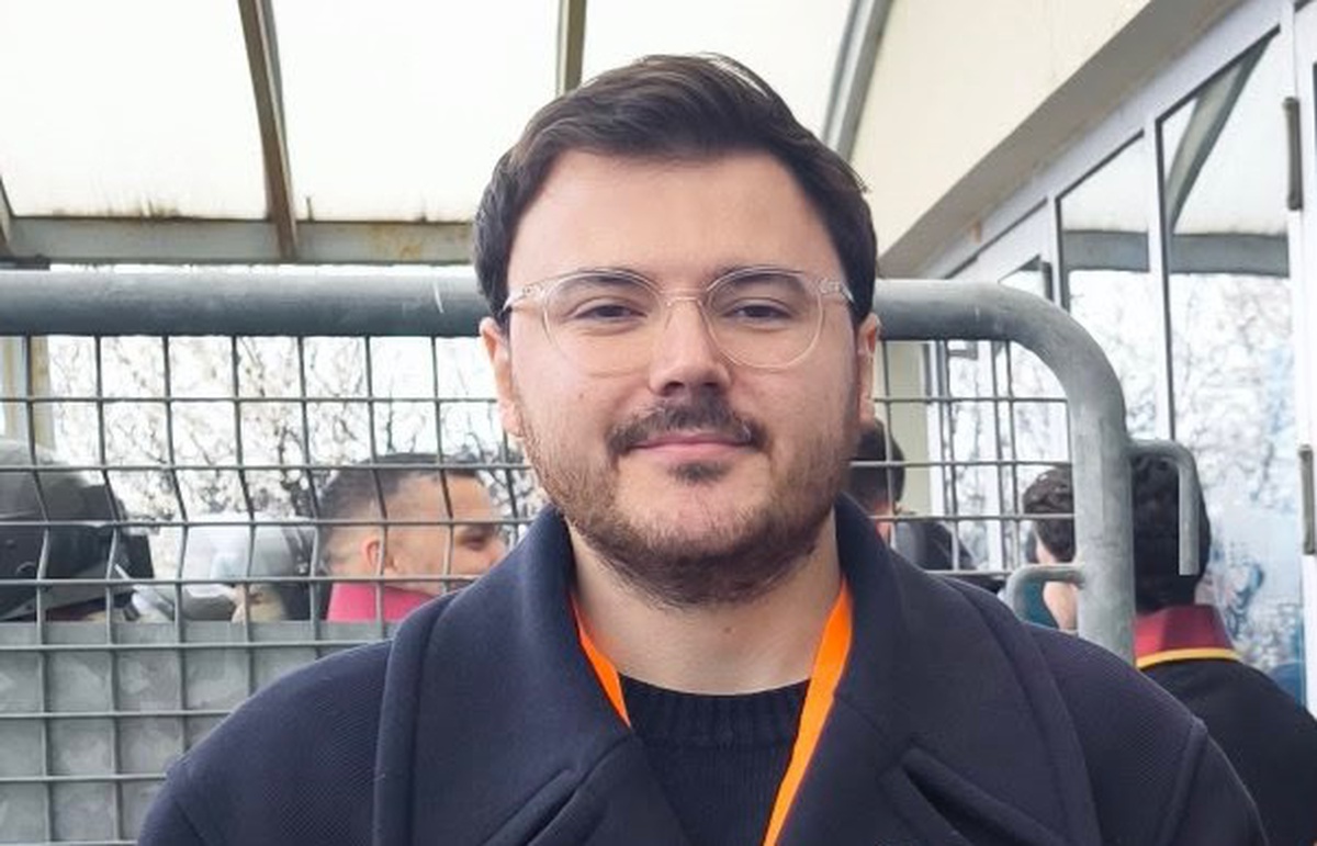 Cumhuriyet muhabiri Batuhan Serim, hakaret ve iftira soruşturmasında ifade verdi