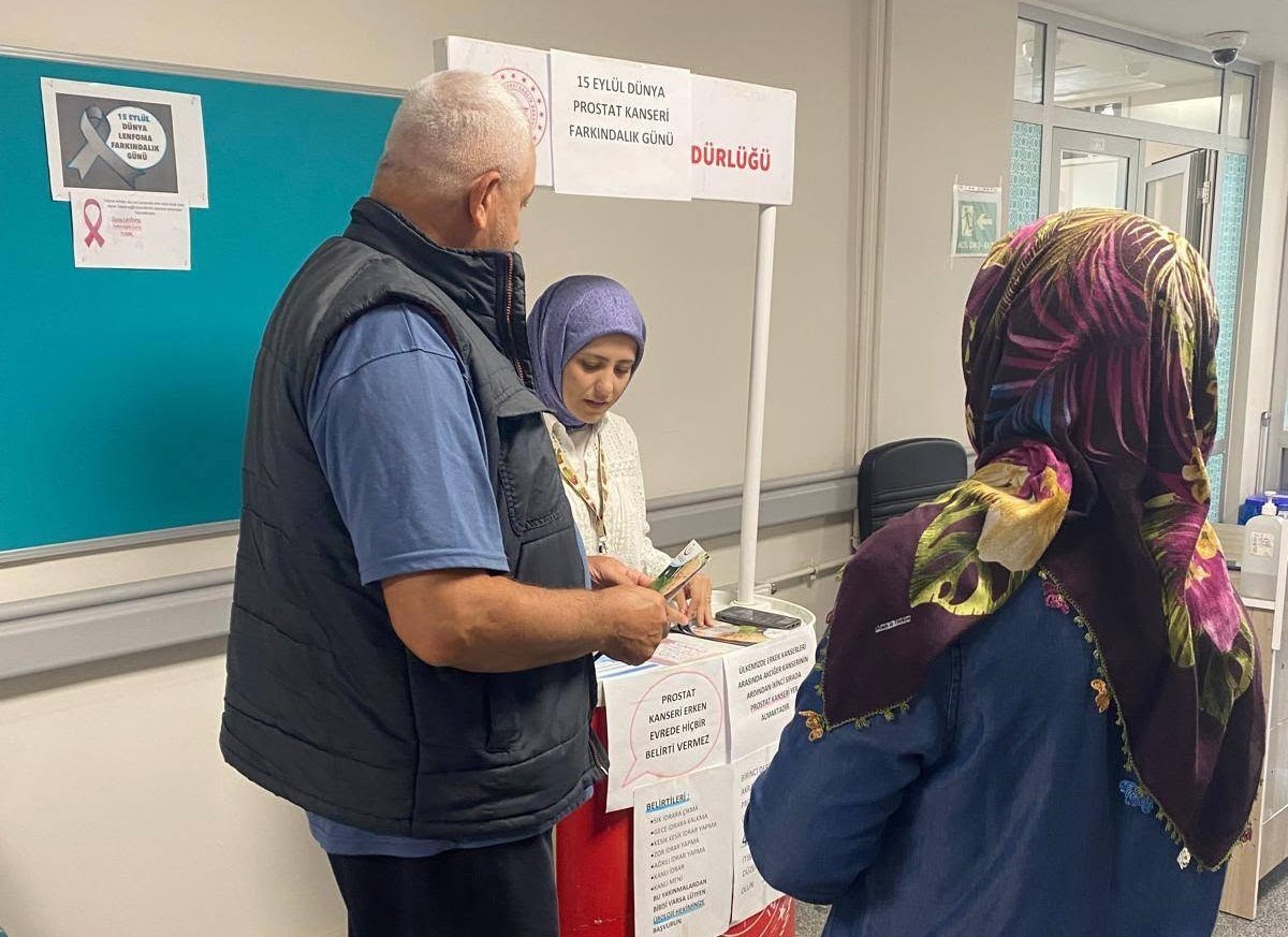 Düzce Çilimli'de prostat kanseri ve lenfoma için farkındalık standı kuruldu