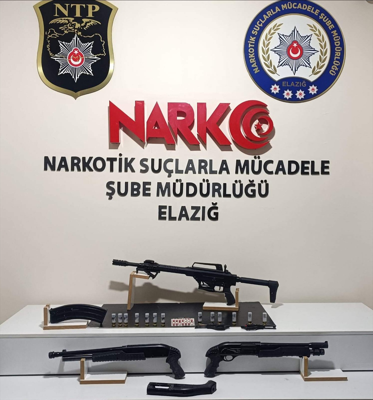 Elazığ'da 20 günlük operasyonda 70 firari hükümlü ile 41 silah şüphelisi yakalandı