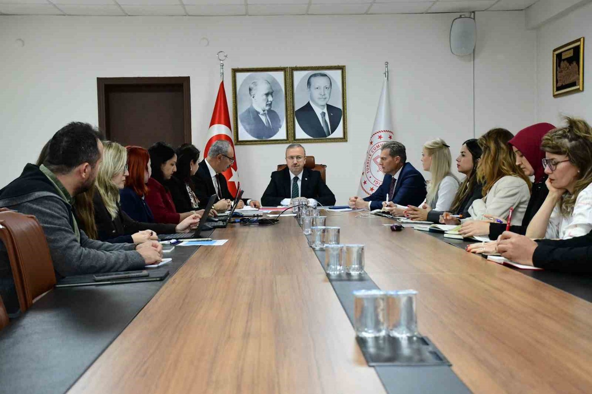 Eskişehir'de ARGE toplantısında eğitim çalışmaları ve yol haritası görüşüldü
