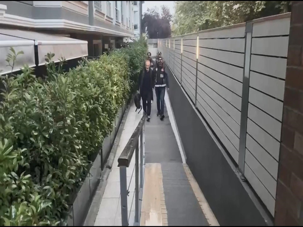 Eyüpsultan Belediye Başkanı Özmen dahil 28 şüpheli Ankara Adliyesi'ne sevk edildi