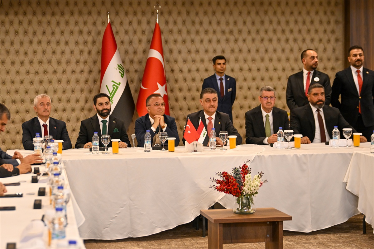 Gaziantep'te Irak'ın Egemenlik ve Milli Günü etkinliğinde Vali Çeber konuştu