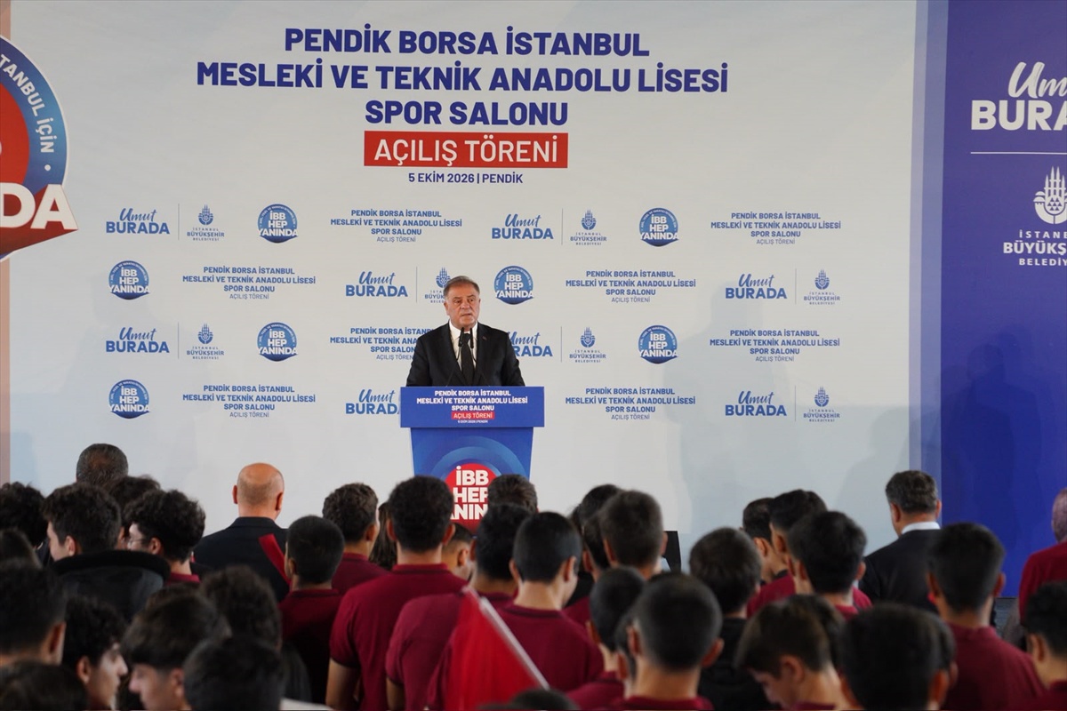 İBB, Pendik'te 1295 öğrencinin eğitim gördüğü okulun spor salonunu açtı