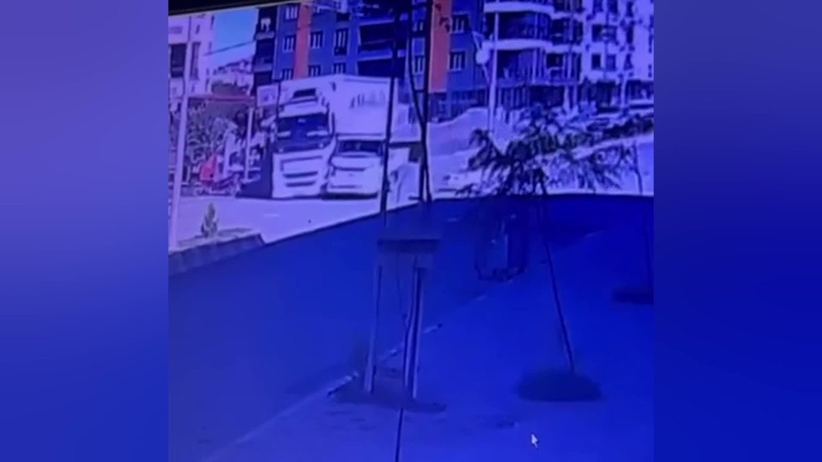 Iğdır'da trafik tartışması sonrası kamyoneti sürükleyen TIR şoförü gözaltına alındı