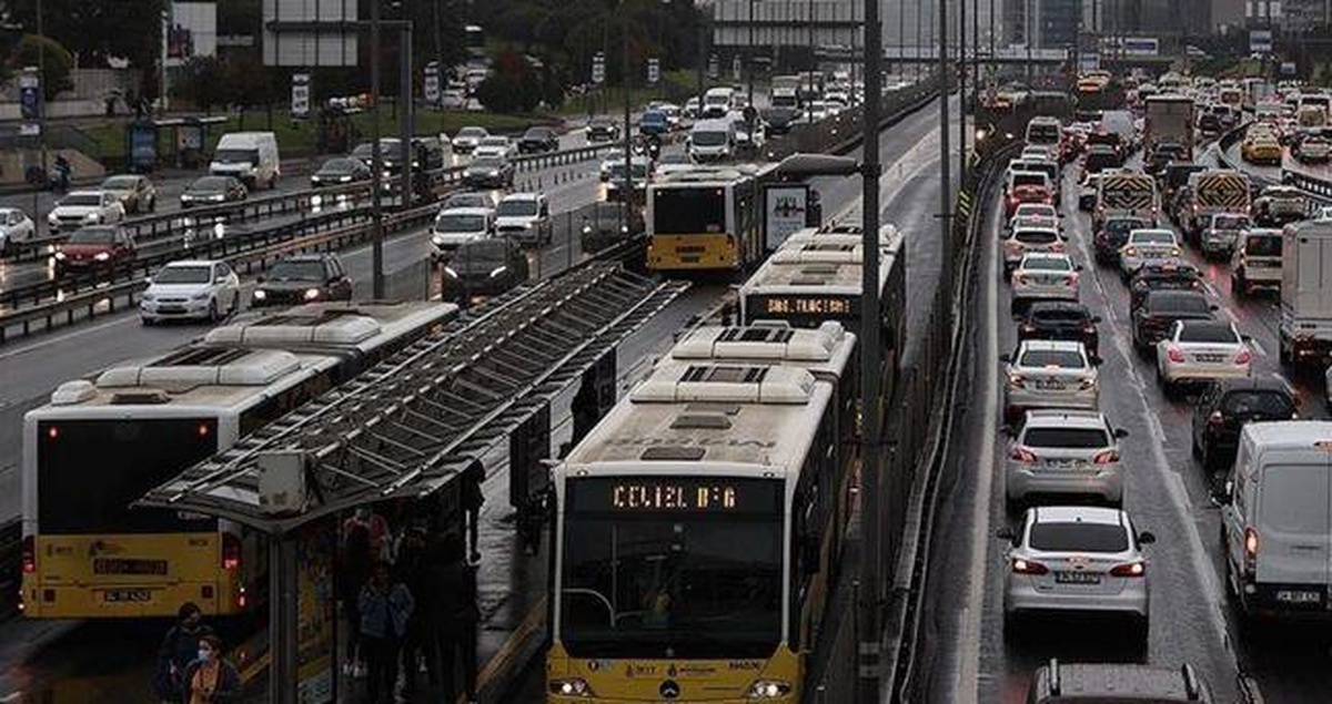 İstanbul'da trafik var mı? SON DAKİKA! 5 Ekim hangi ilçelerde trafik var, hangi yollar kapalı?