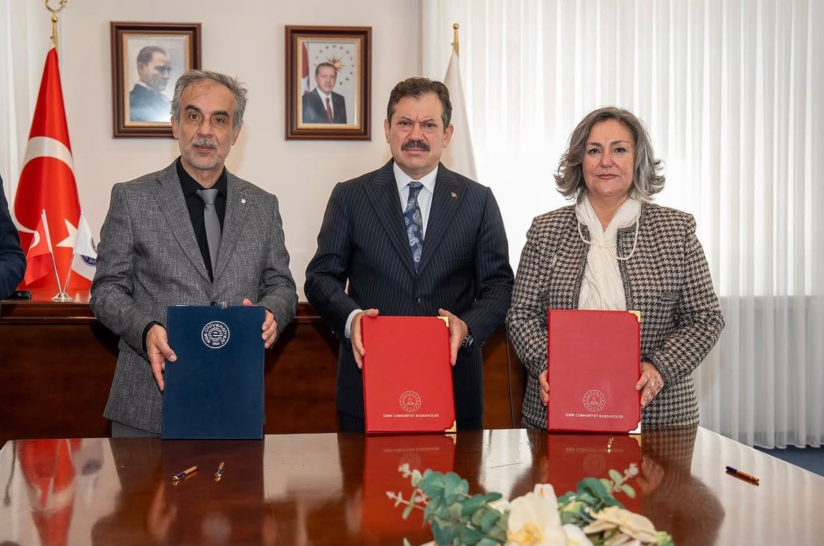 İzmir'de cezaevindeki çocuklar için 'İçeride Umut Var' protokolü imzalandı