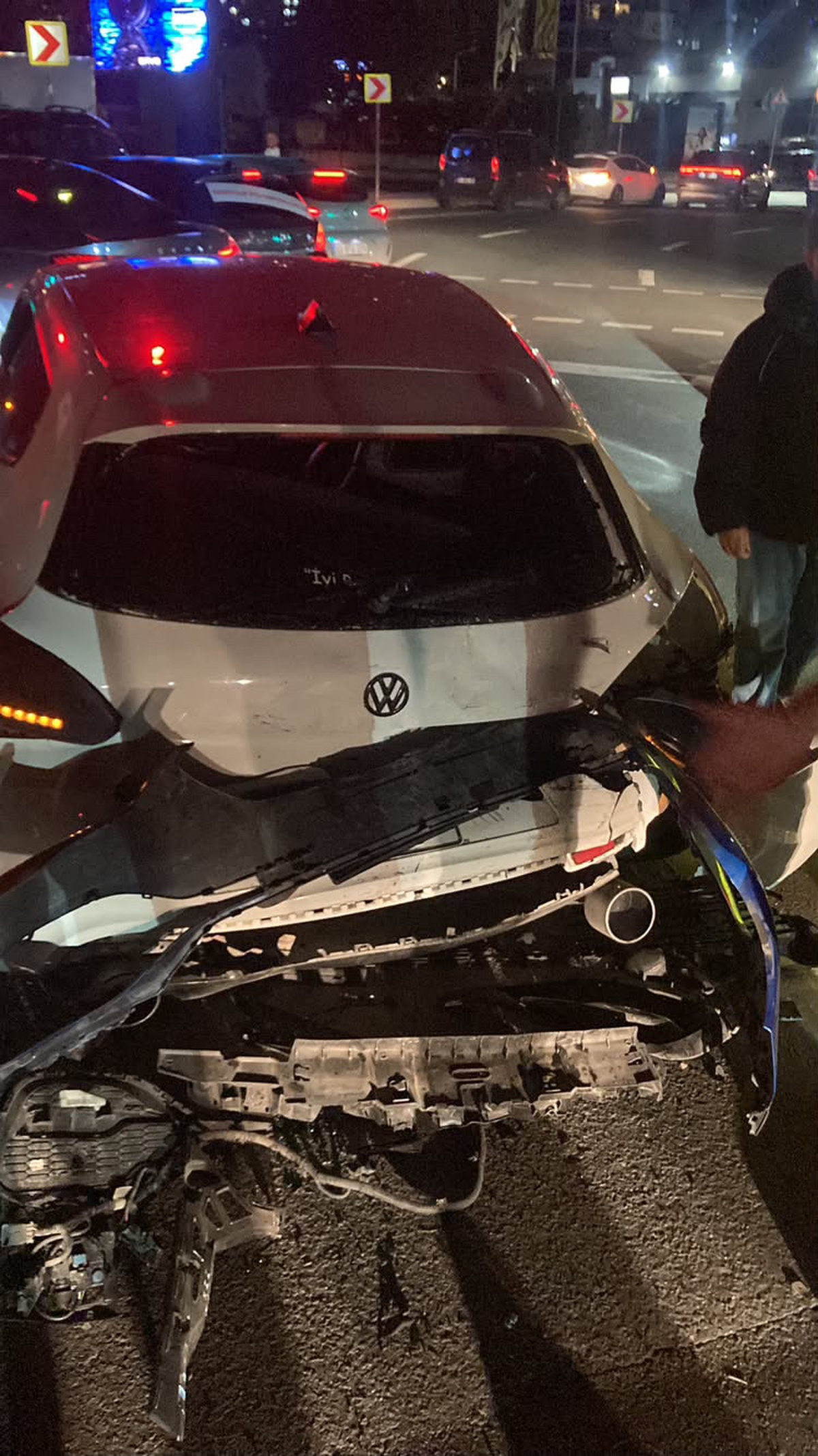 Kağıthane'de asker uğurlama konvoyunda kaza anı kameraya yansıdı, 1 kişi yaralandı