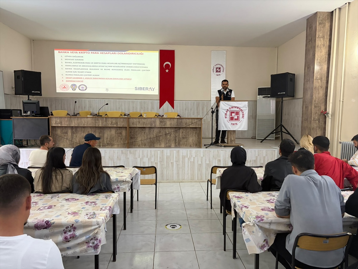 Keban MYO'da öğrencilere siber suç, bağımlılık ve kadına yönelik şiddet anlatıldı