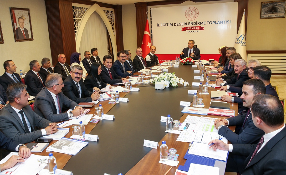 MEB Bakanı Tekin Hakkari'de öğretmen sayısının 4 bin 176'ya ulaştığını belirtti