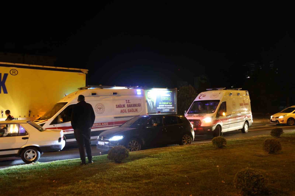 Nevşehir'de otomobil ambulansla çarpıştı, hasta başka ambulansla sevk edildi