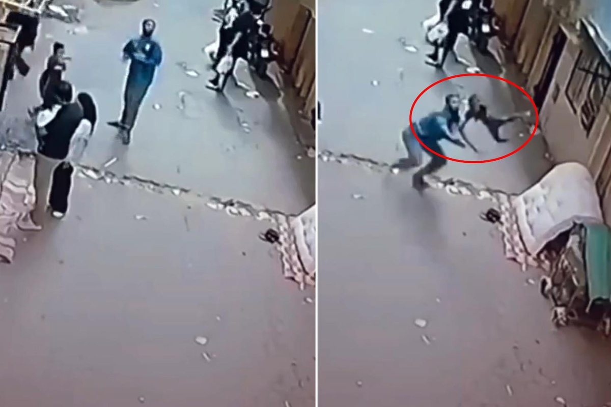 Pencereden düşen çocuğu son anda yakaladı