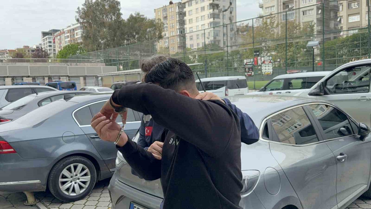 Samsun'da narkotik polisin yakaladığı şüpheli, uyuşturucu ticareti suçundan tutuklandı