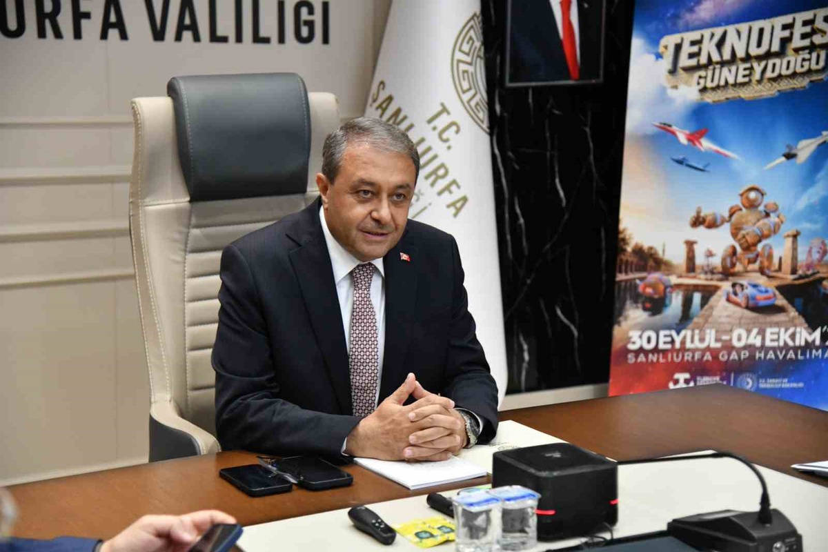 Şanlıurfa Valisi, bomba ihbarı yapılan uçakta patlayıcı bulunmadığını açıkladı