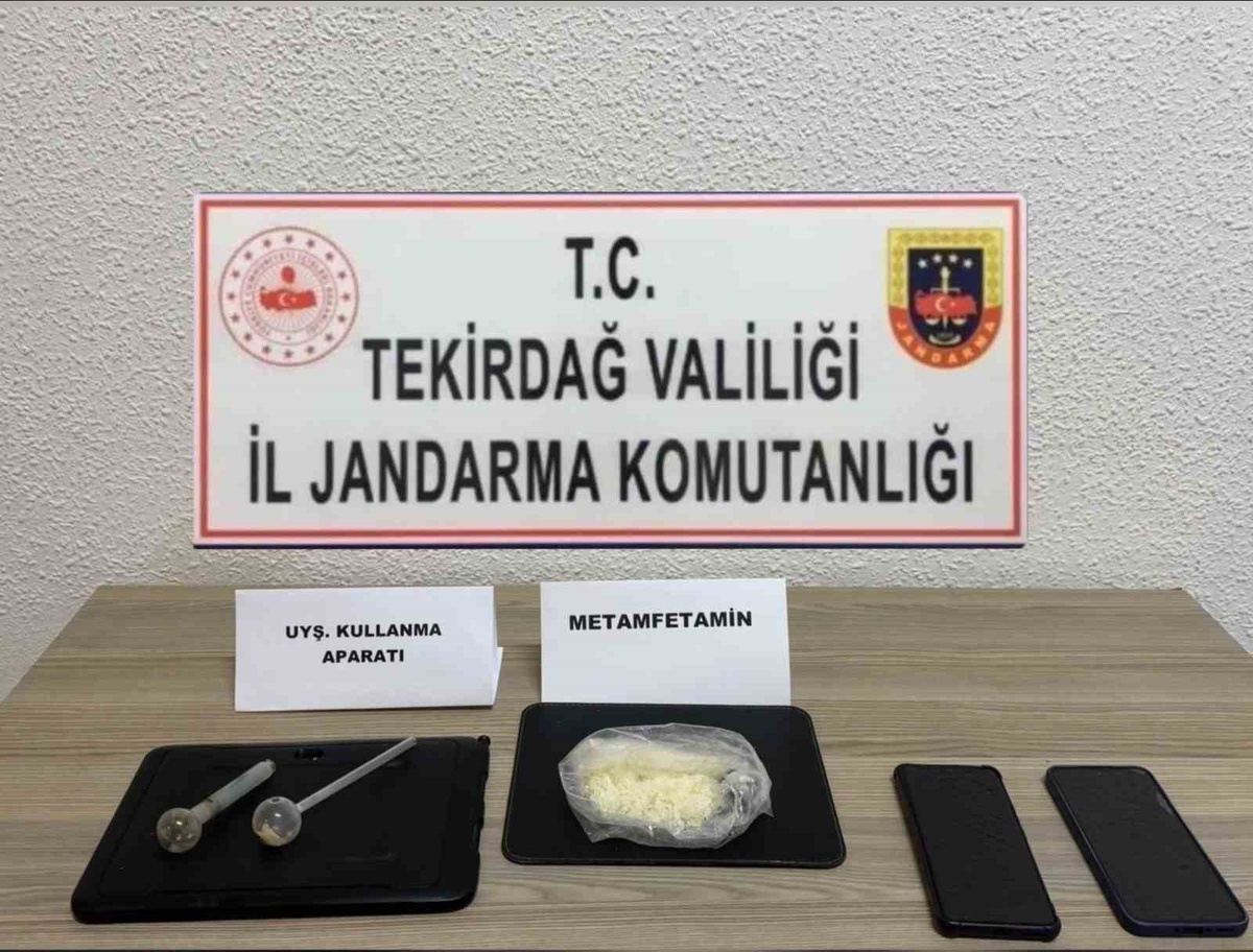 Tekirdağ'ın Marmaraereğlisi'nde 80 gram metamfetamin bulundu, 2 şüpheli tutuklandı