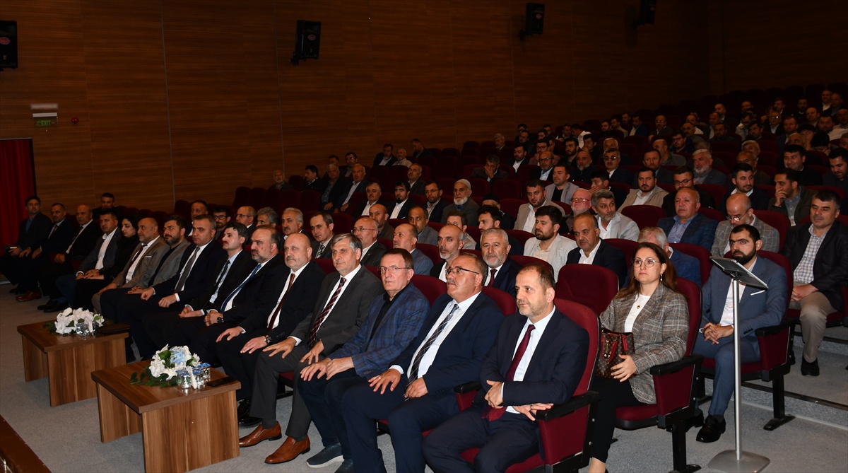 Vezirköprü'de Camiler Haftası'nda Türkiye birincisi Eşmeci teşekkür belgesi aldı