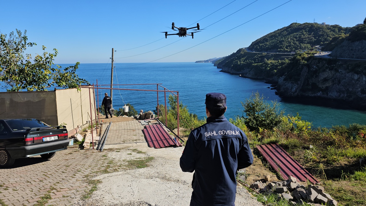 Zonguldak Kozlu'da Erdin Yılmaz için 60 personel karadan ve denizden arama yapıyor