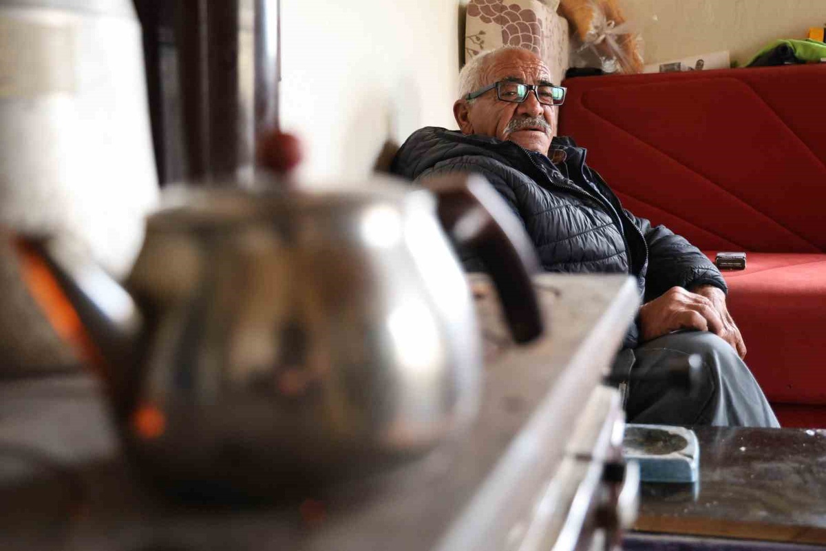 Aksaray'da 72 yaşındaki adam, 180 hanelik köyde 11 yıldır yalnız yaşıyor