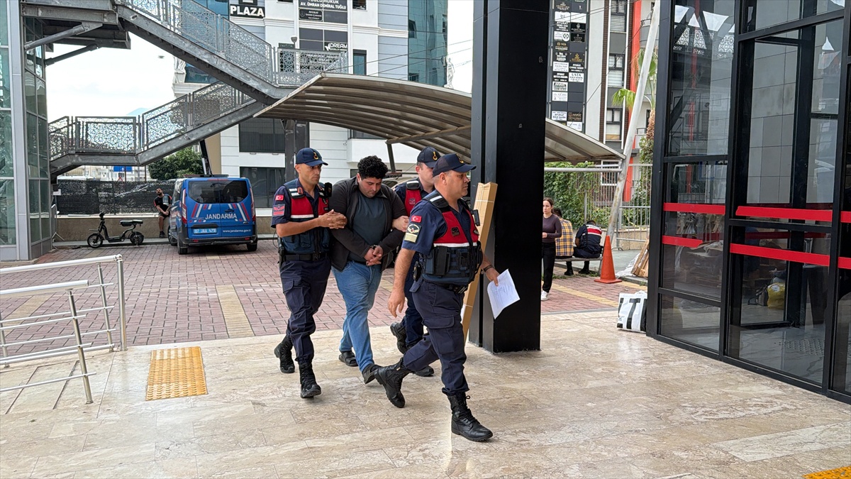 Alanya'da sosyal medyadaki kuşlara işkence görüntüleri iddiasıyla şüpheli tutuklandı