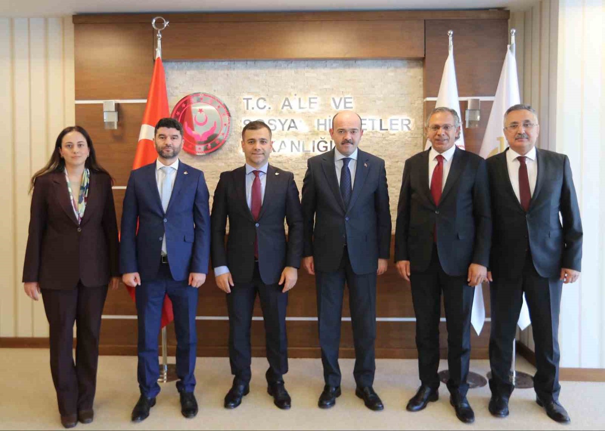 Bakan Göktaş, Masa Tenisi Federasyonu ile iş birliği protokolü imzalandığını duyurdu