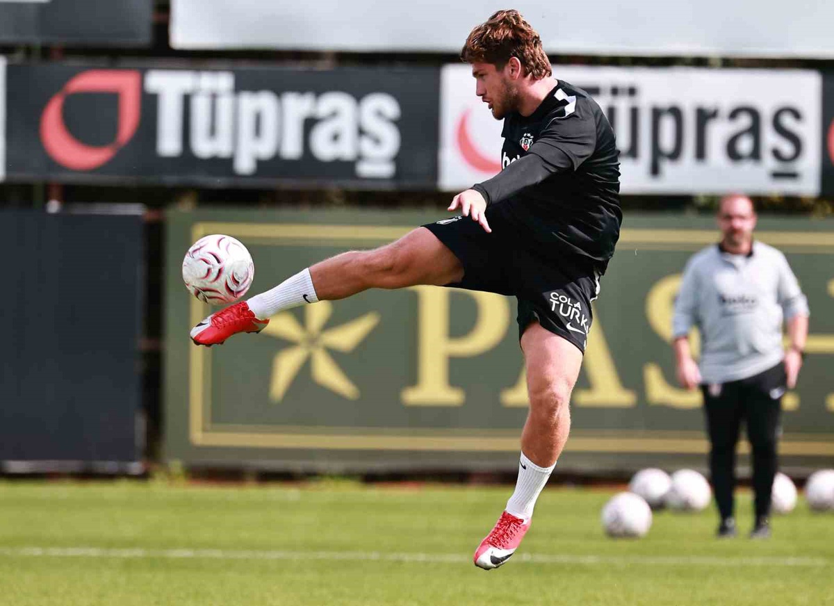 Beşiktaş, Kocaelispor hazırlığında Italiano yönetiminde çift kale maç yaptı